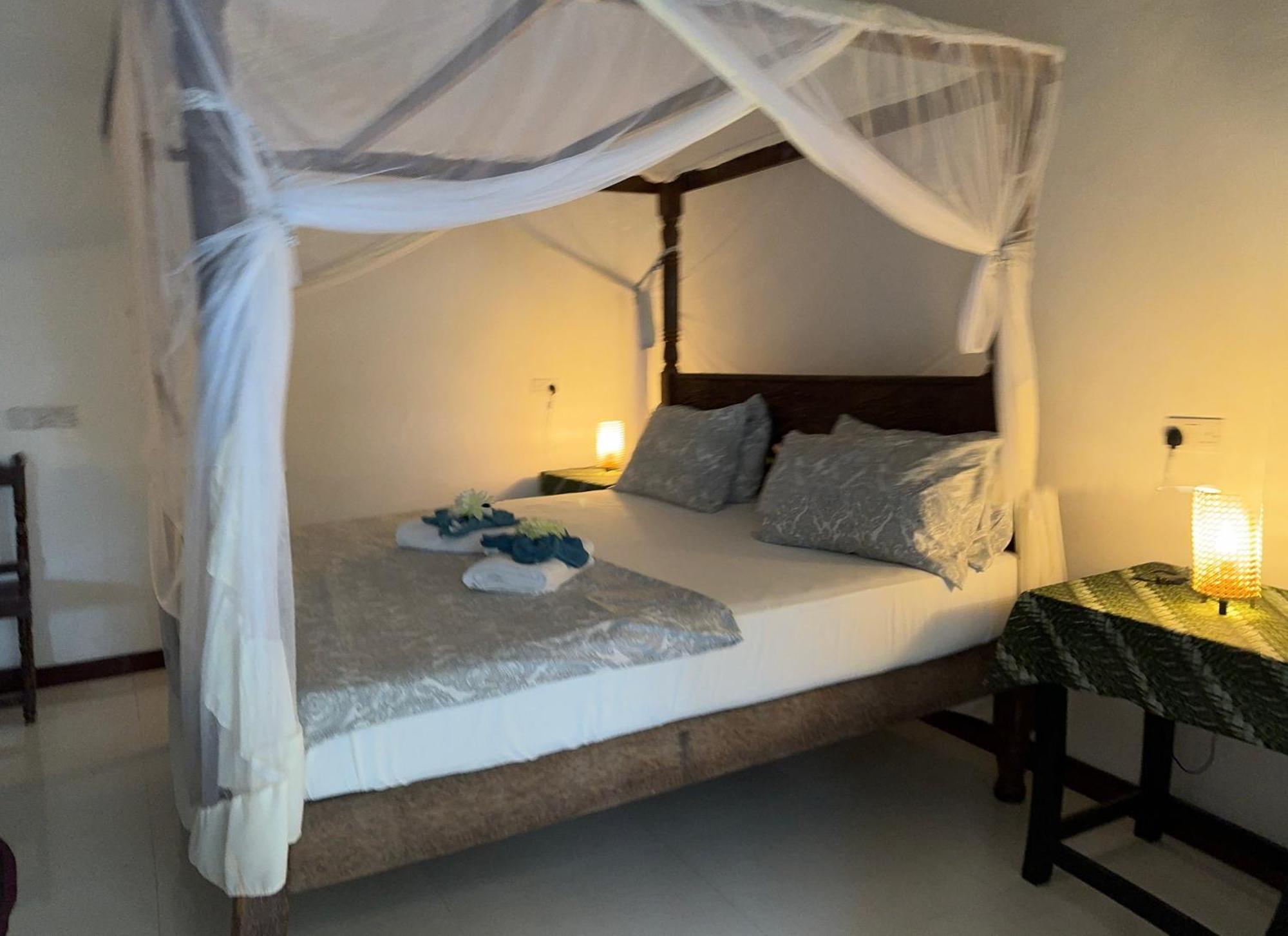 Bed & Breakfast Retreat *